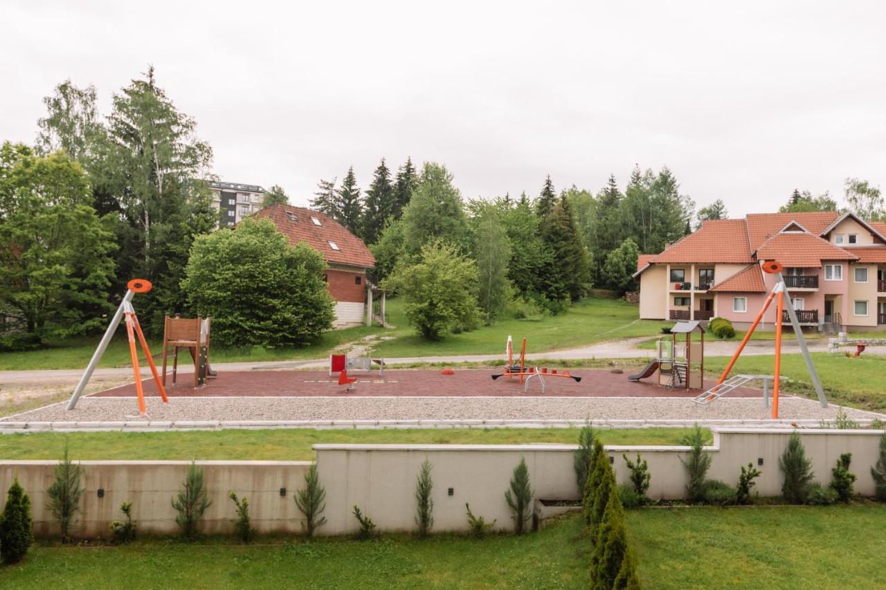 Готель Zlatibor Highland Екстер'єр фото